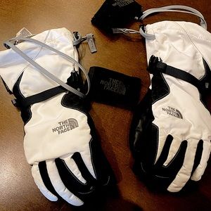 The North Face Hyvent Women’s Ski Gloves XS white excellent shape